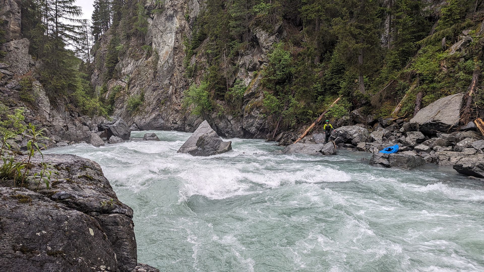 Kajak, Fluss Inn, Abschnitt Cinous-chel - Zernez (Brail Schlucht)