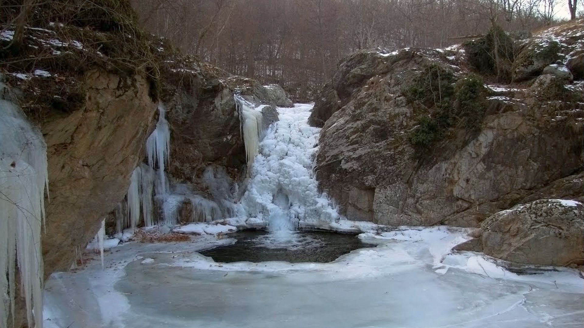 Kajak, Fluss Ardèche, Abschnitt Astet - Neyrac (Oberster Oberlauf)