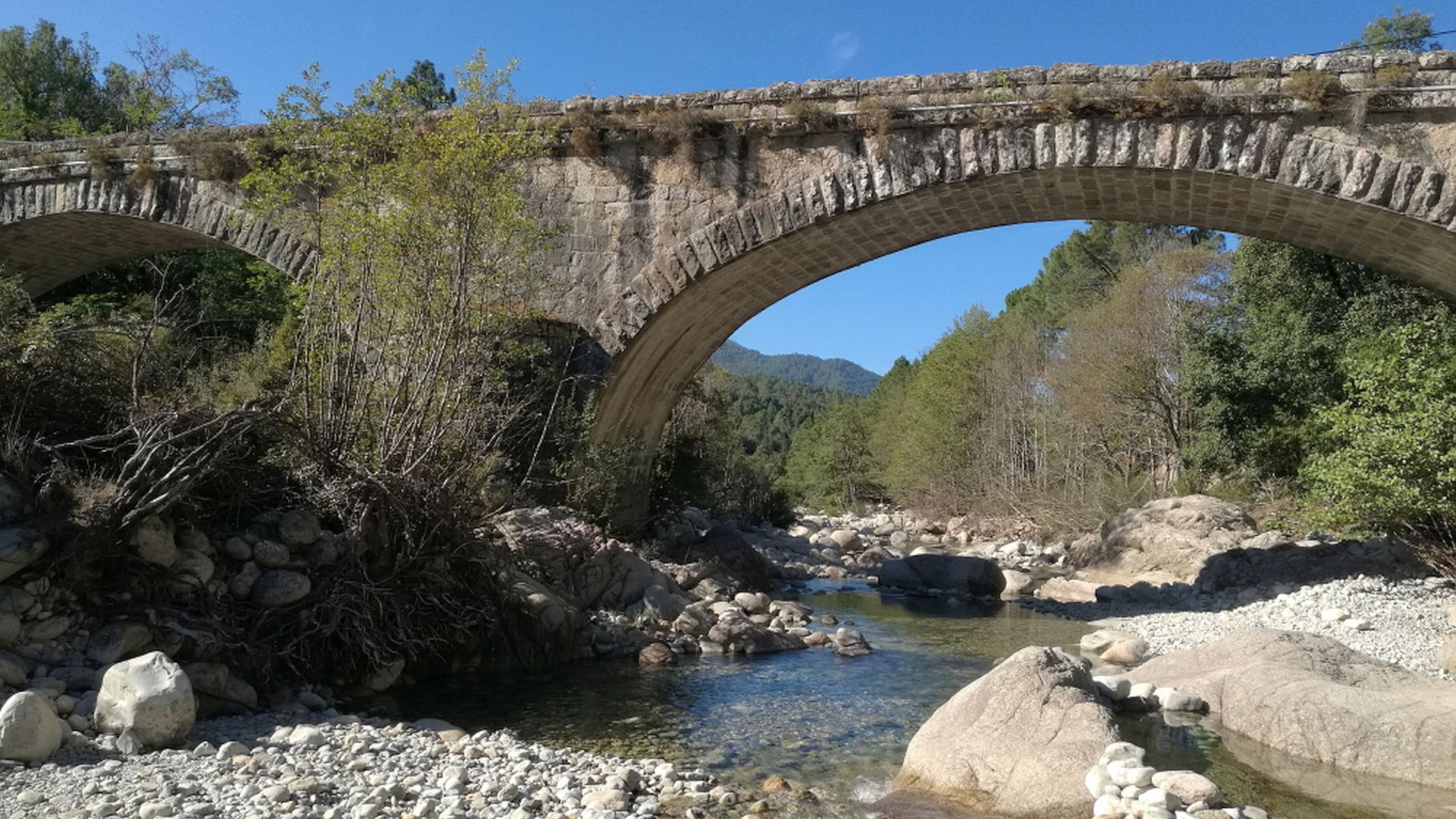 Kajak, Fluss Cruzzini, Abschnitt Frassetto - Lopigna (Oberlauf)