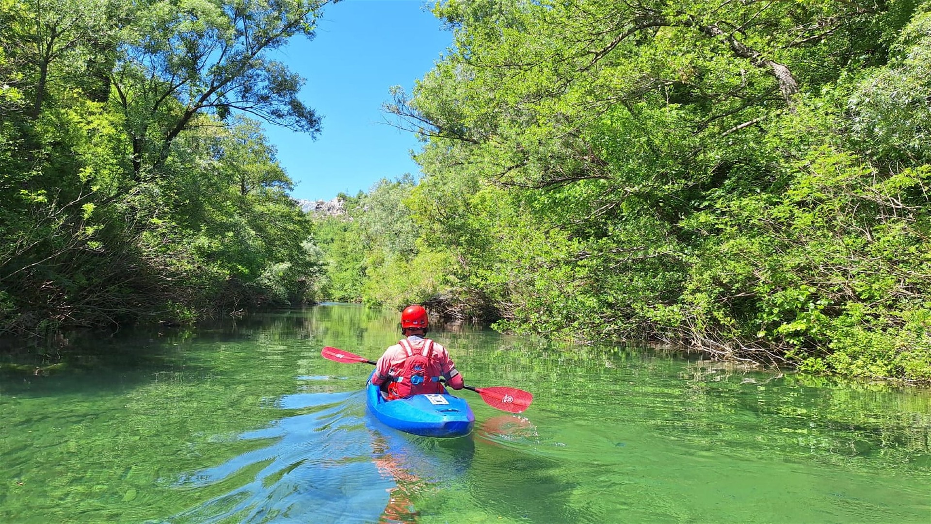 Kajak, Fluss Cetina, Abschnitt Slime - Radmanove Mlinice (Untere) landschaftlich sehr schön 