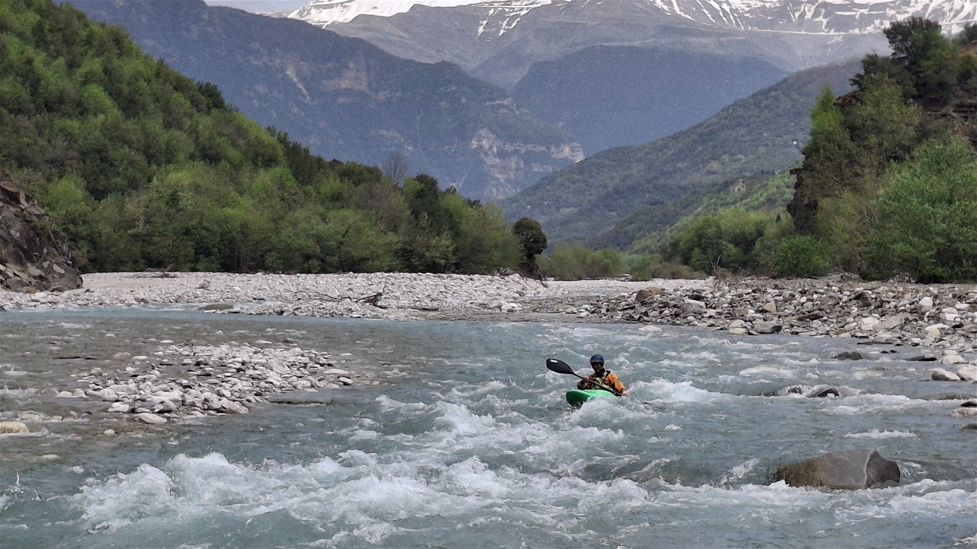 Kajak, Fluss Kalaritikos, Abschnitt Kalarites - Plaka im leichteren Zwischenstück 