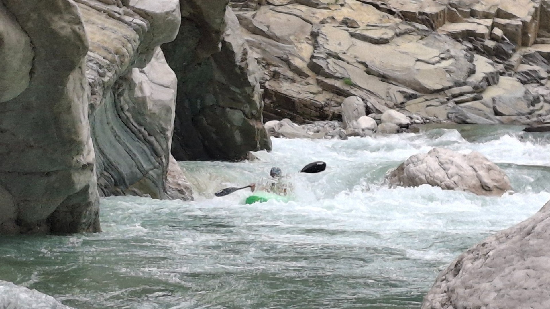Kajak, Fluss Kalaritikos, Abschnitt Kalarites - Plaka Klammeinfahrt 