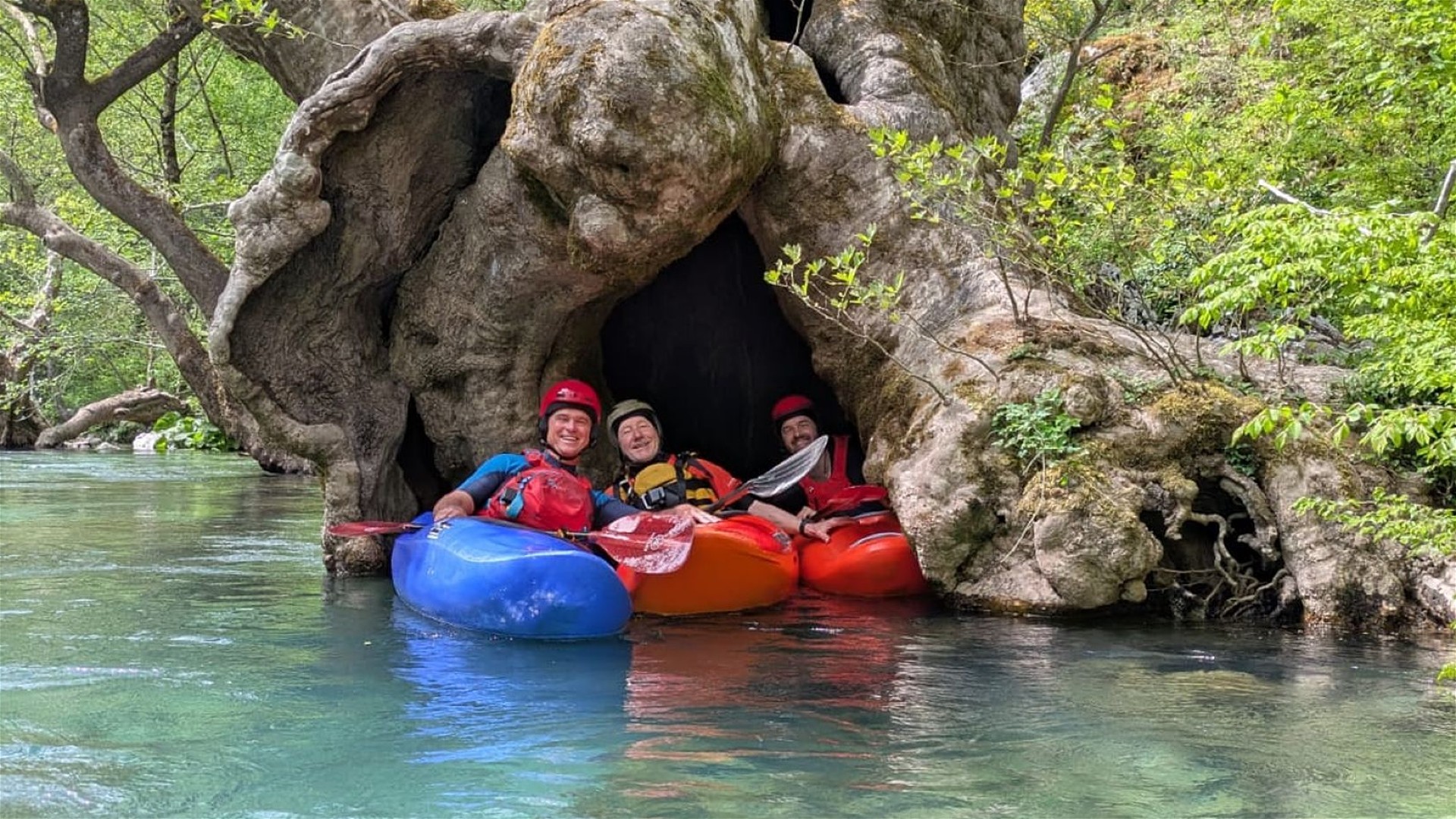 Kajak, Fluss Voidomatis, Abschnitt Vikos - Türkenbrücke Klidonia Unterlauf 
