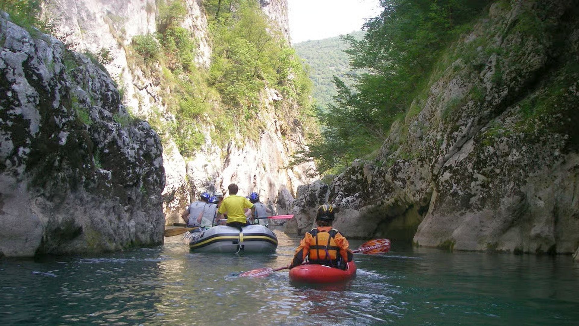 Kajak, Fluss Neretva, Abschnitt Ban Vir - Konjic (Klamm) durch die Tiefen des Canyons 