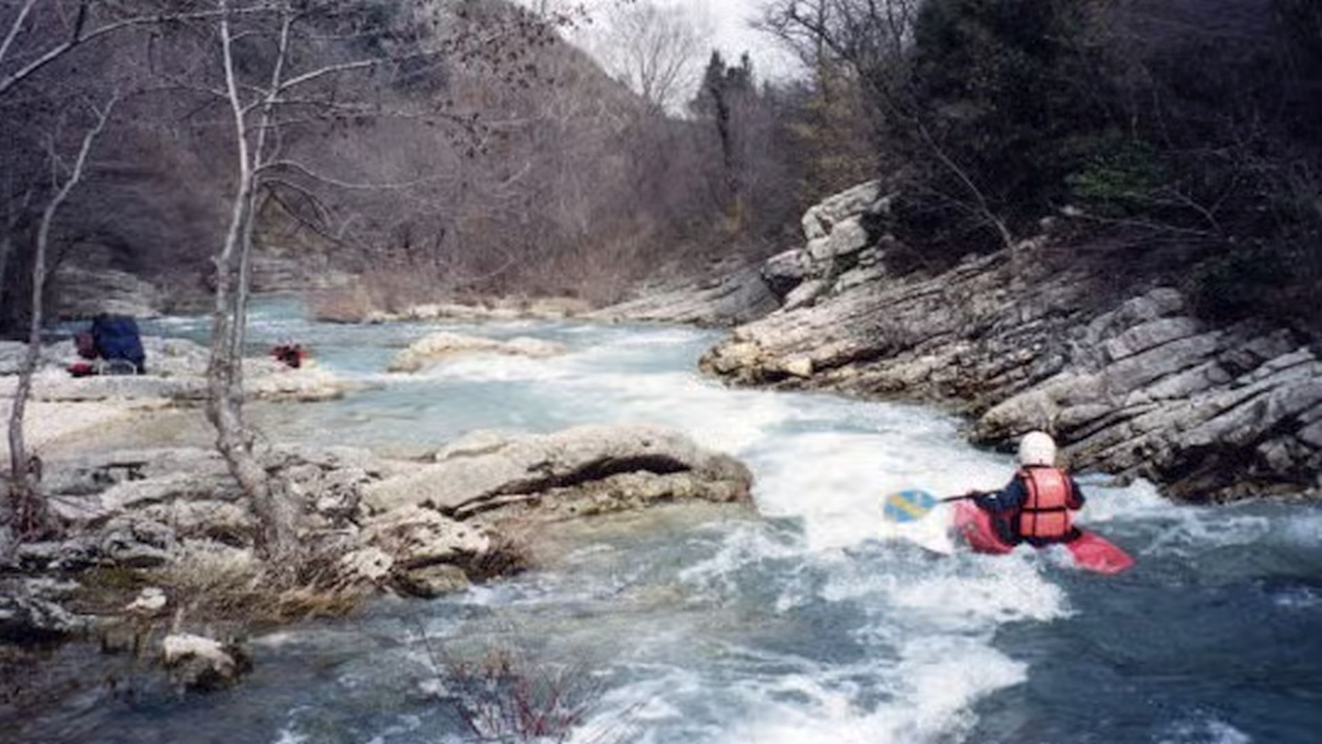 Kajak, Fluss Bosso, Abschnitt Pianello - Secchiano Naturslalom 