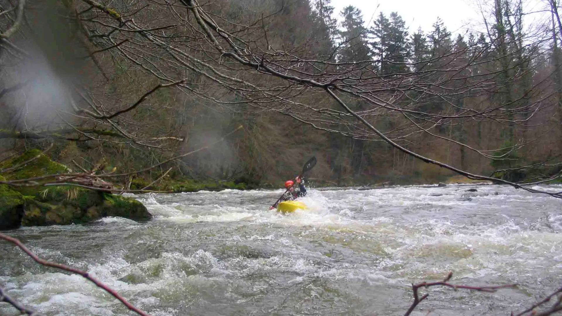 Kajak, Fluss Argen, Abschnitt Goppertsweiler - Oberlangnau (Rennstrecke) nach dem Flunauer Sack 