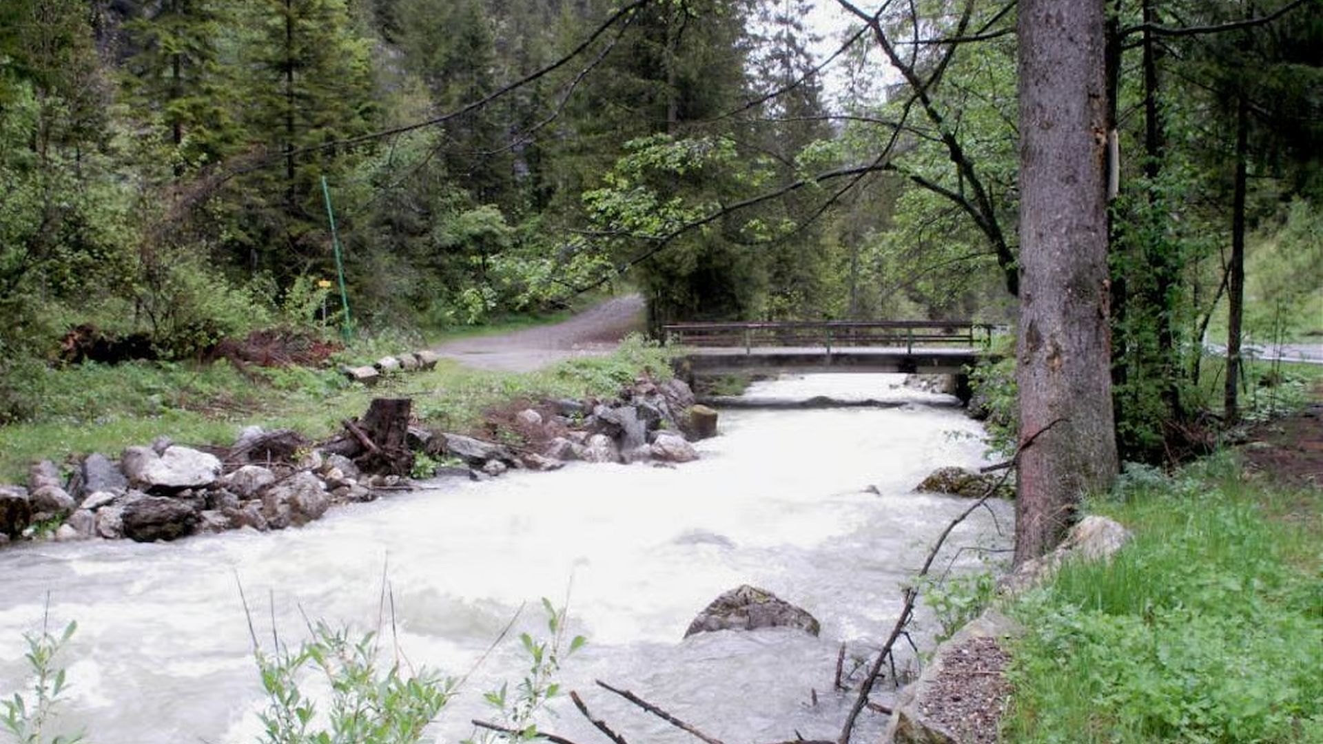 Kajak, Fluss Loisach, Abschnitt Ehrwald - Staatsgrenze (Obere) Flusscharakter zu Beginn 
