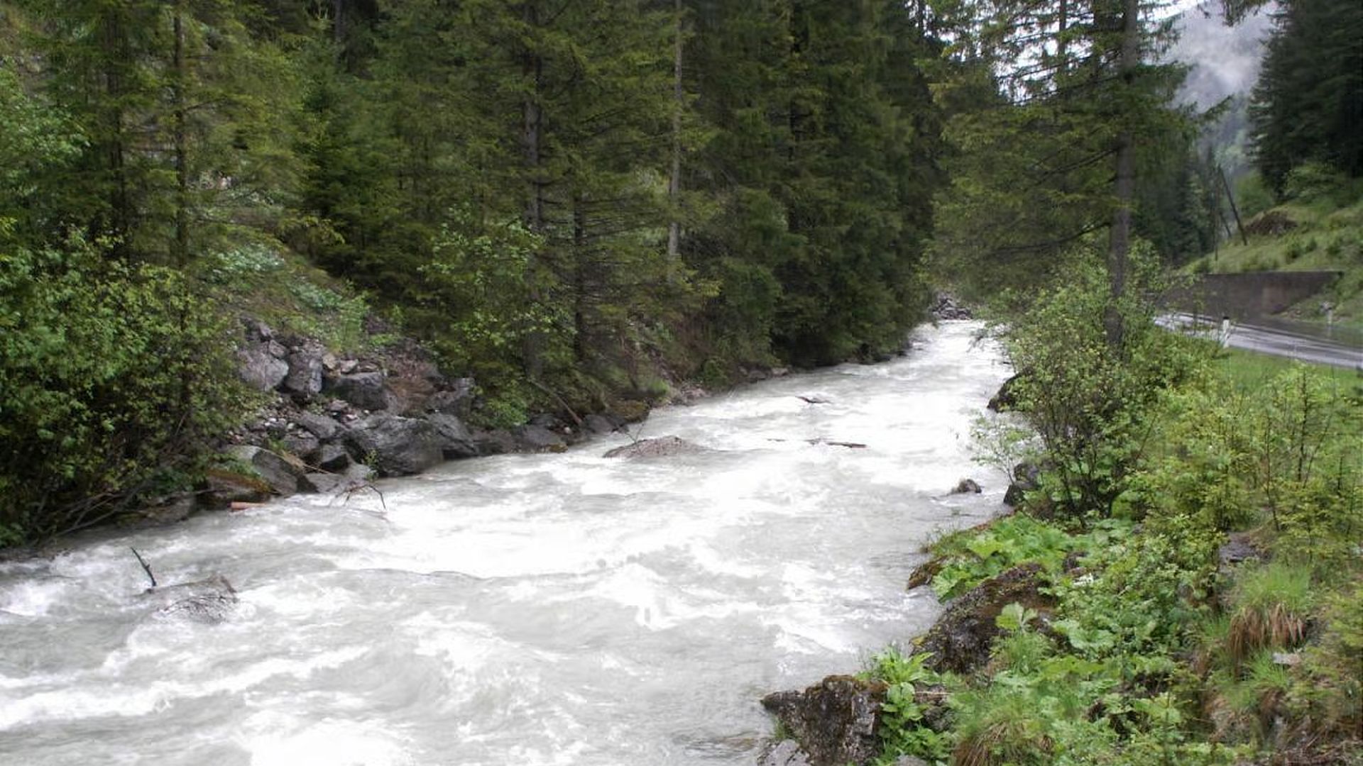 Kajak, Fluss Loisach, Abschnitt Ehrwald - Staatsgrenze (Obere) Flusscharakter zu Beginn 
