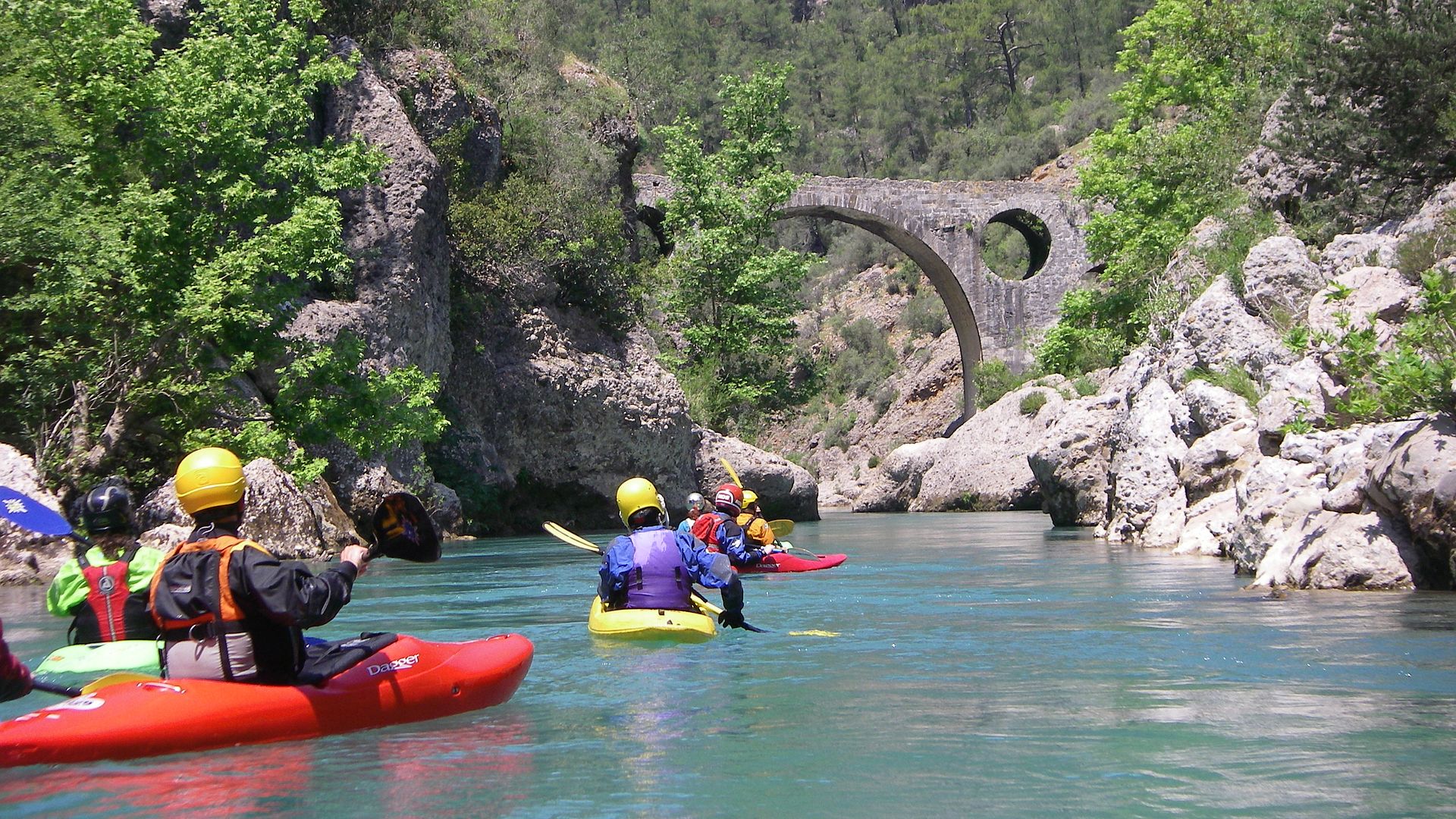 Kajak, Fluss Alara, Abschnitt Kemer Köprü - Alara Han (Große Schlucht) nach dem Umtrager 