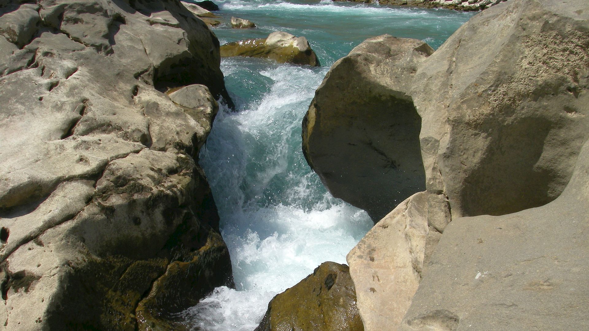 Kajak, Fluss Alara, Abschnitt Kemer Köprü - Alara Han (Große Schlucht) die letzte gefährliche Unfahrbare 