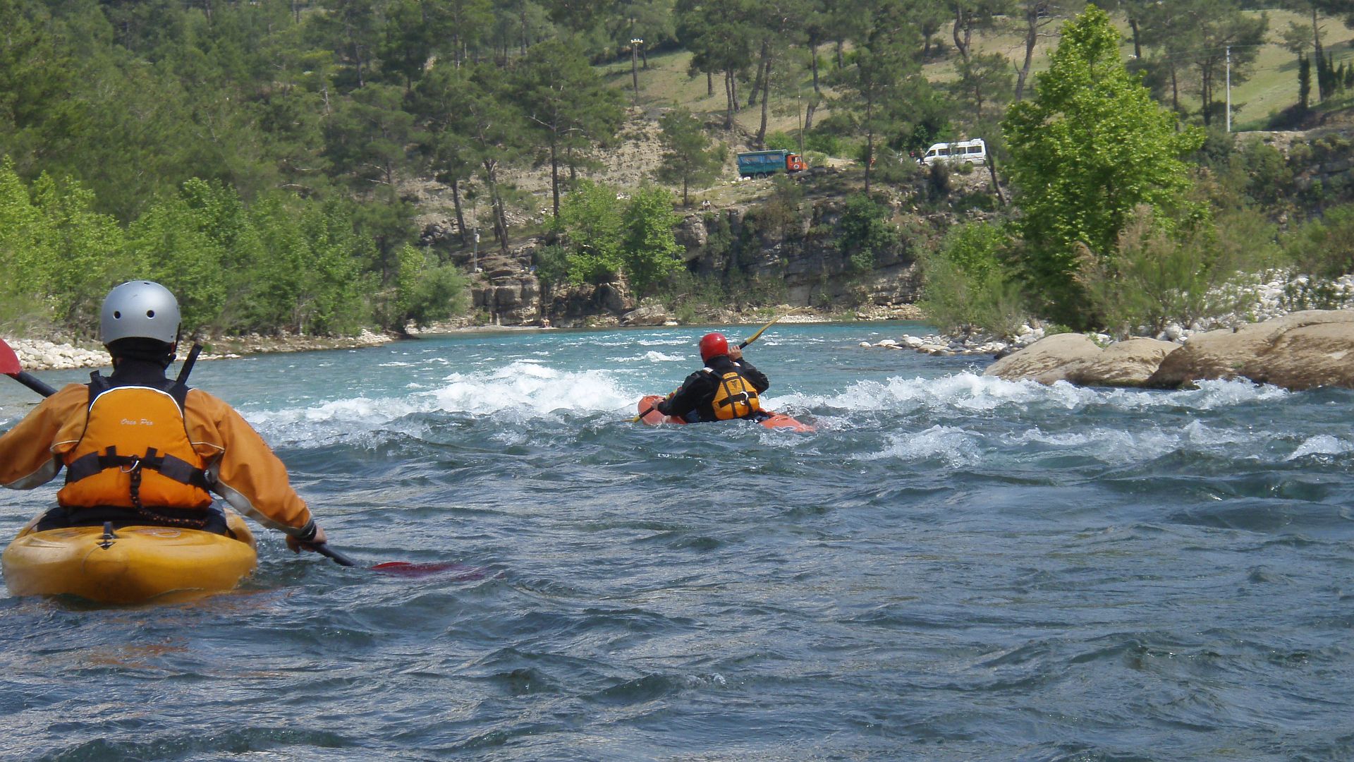 Kajak, Fluss Köprü, Abschnitt Oluk Köprü - Beskonak (Raftingstrecke) kurz vor dem Ausstieg 🛶 Thomas R., Peter F.