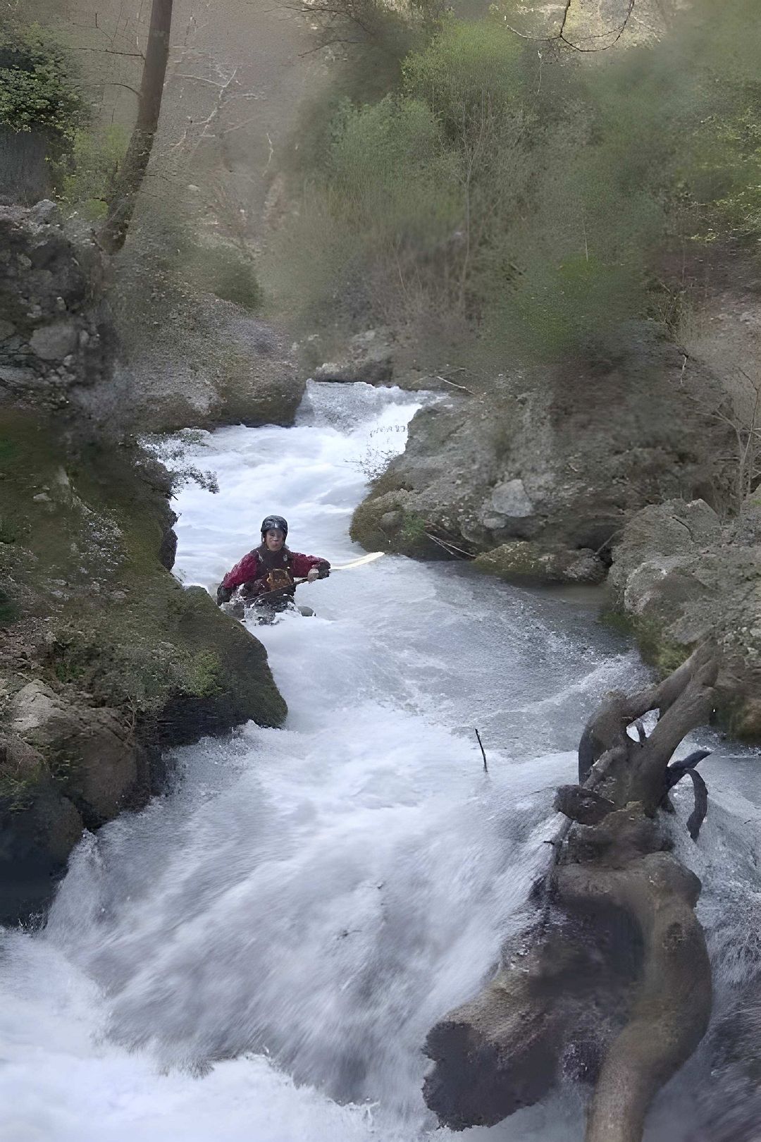 Kajak, Fluss Yuvarlak, Abschnitt Quelle - Beyobasi (Oberlauf) zackiges Eck wenige 100m nach der Quelle 