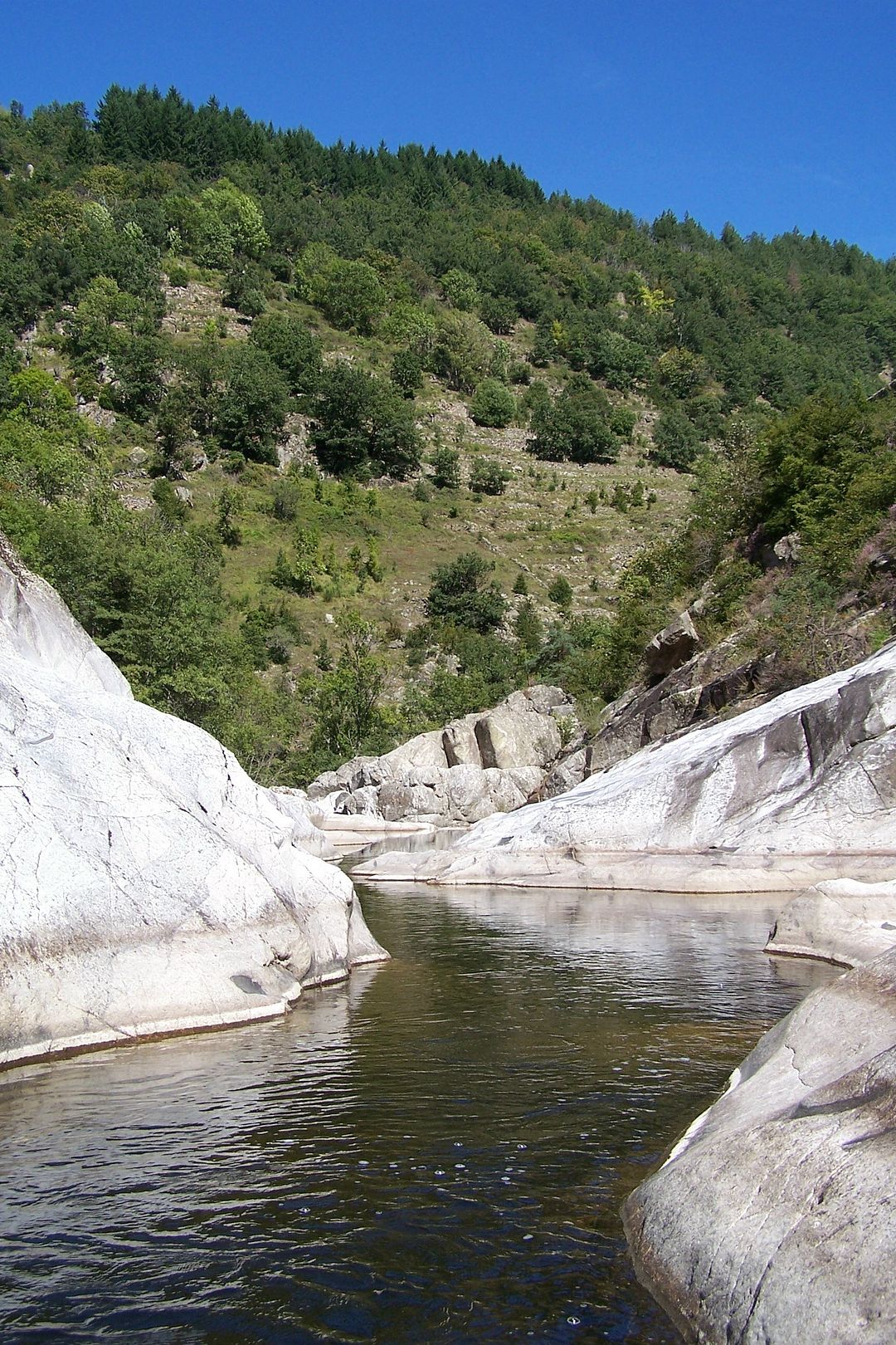 Kajak, Fluss Glueyre, Abschnitt Pont de Champlovier - St. Sauveur (Unterlauf)