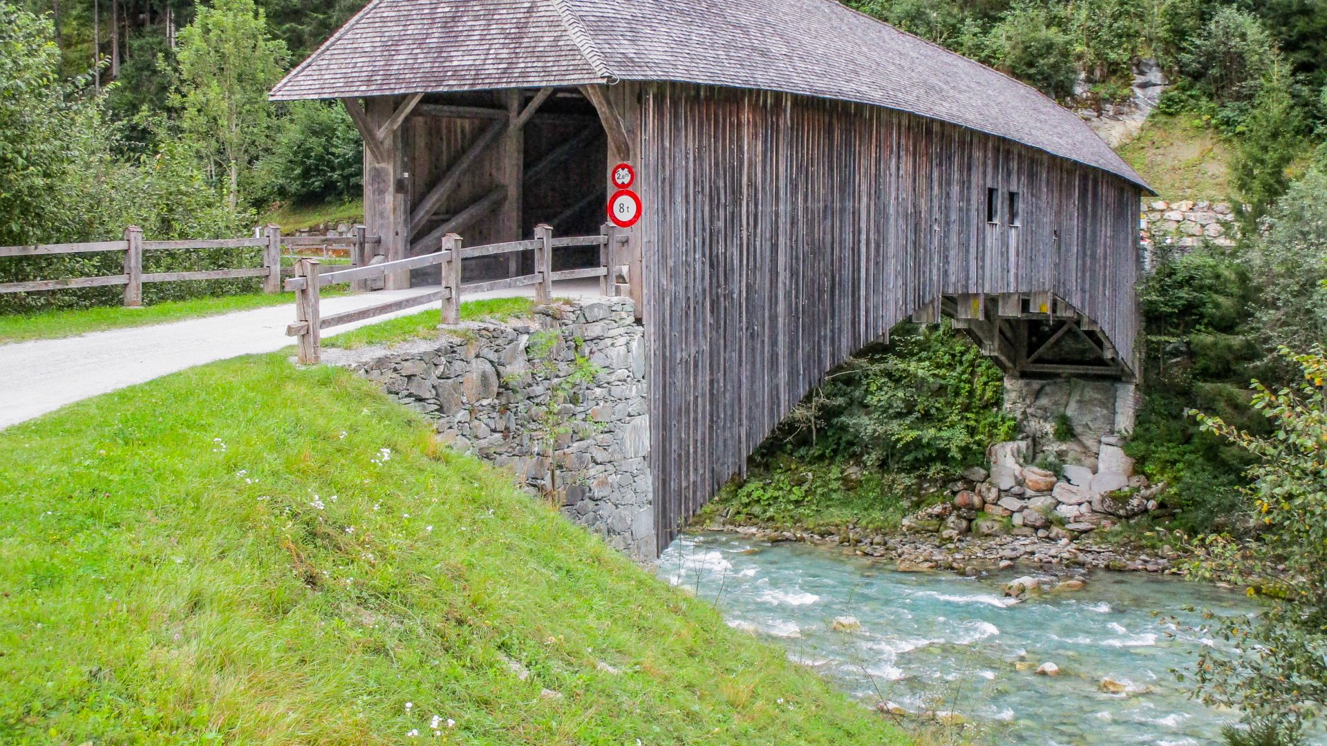 Kajak, Fluss Vorderrhein, Abschnitt Rueun - Ilanz