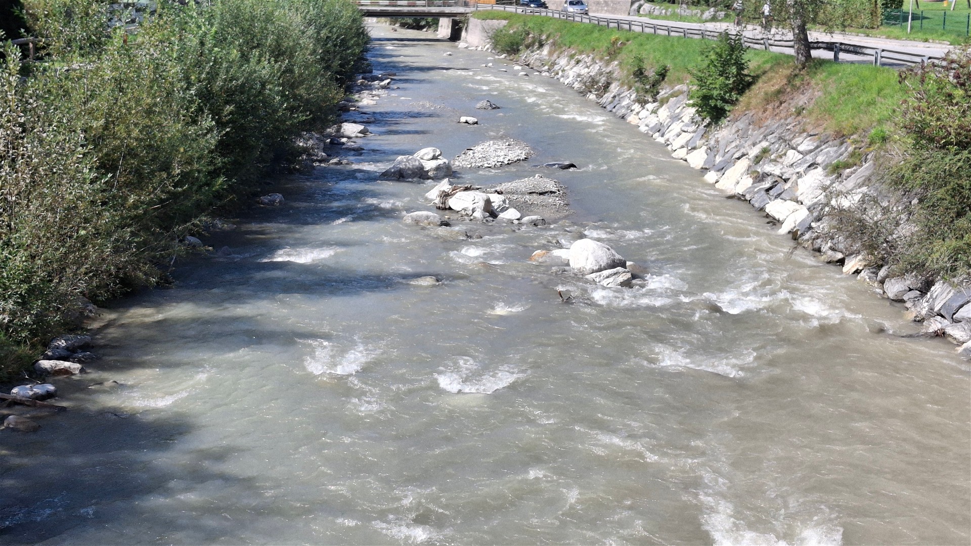 © Thomas R. 26.8.26 Kajak, Fluss Gasteiner Ache, Abschnitt Bad Bruck - Breitenberg nach Einstieg bei der Mündung Kötschachbach