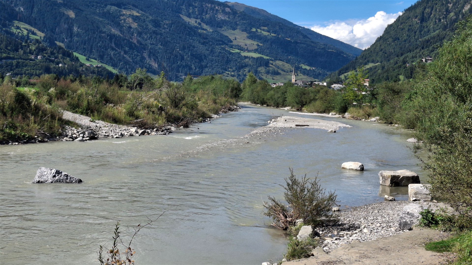 © Thomas R. 26.8.26 Kajak, Fluss Gasteiner Ache, Abschnitt Bad Bruck - Breitenberg kurz vor Bad Hofgastein
