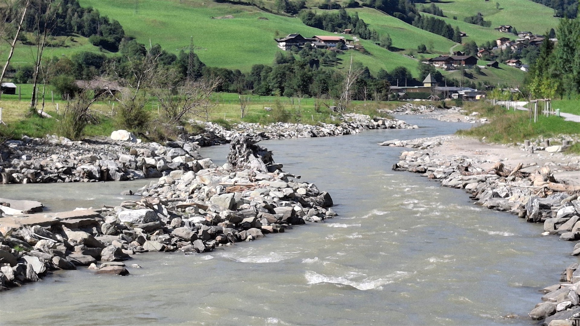 © Thomas R. 26.8.26 Kajak, Fluss Gasteiner Ache, Abschnitt Bad Bruck - Breitenberg schöne Strecke unterhalb Hofgastein